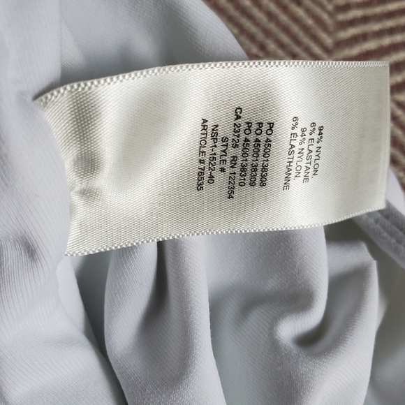 Aritzia-Babaton Contour Muscle Bodysuit-like new - Picture 11 of 11